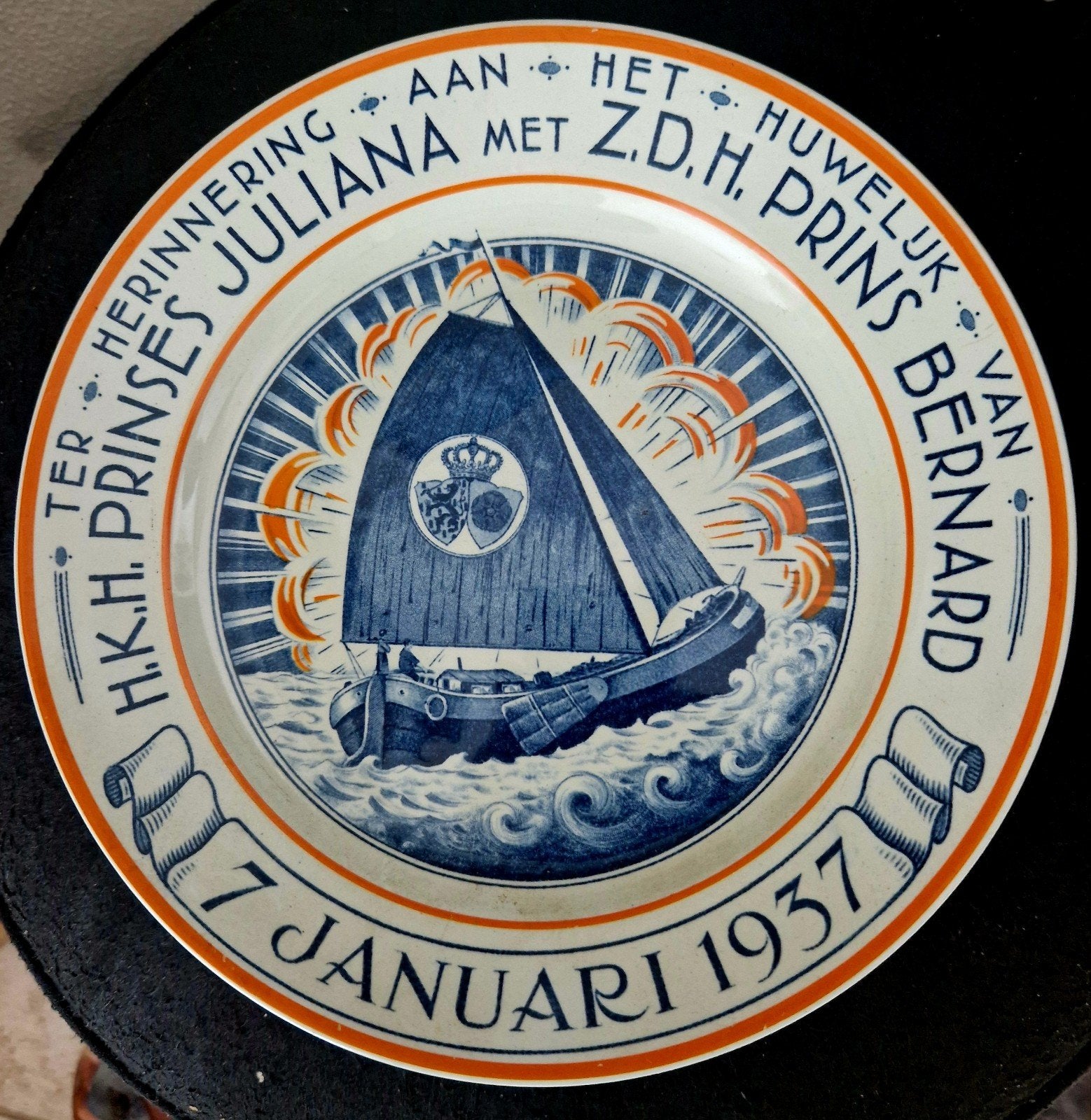 Huwelijksbord Juliana & Bernhard 1937 - Societé Céramique, Ophalen of Verzenden