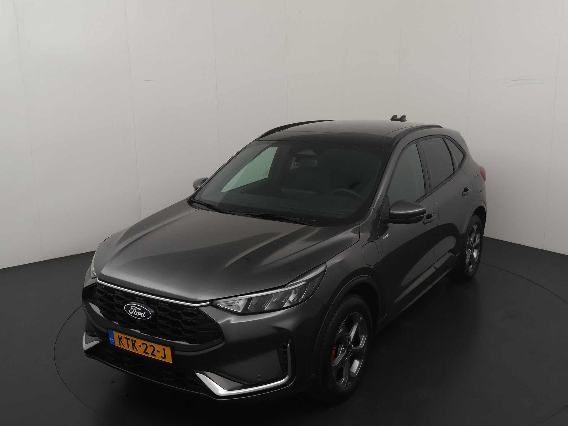 Ford Kuga 2.5 PHEV 243 pk ST-Line X | Trekhaak | Pano | Adap, Gebruikt, Zwart, Bedrijf, Hybride Elektrisch/Benzine
