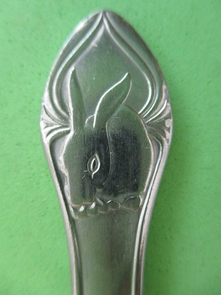 (KB5622) Kinderbestek Konijn lepel (model 2), Ophalen of Verzenden, Gebruikt