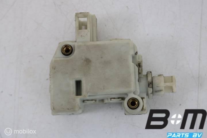 Stelmotor tankklep VW Polo 9N 3B0959781C, Gebruikt