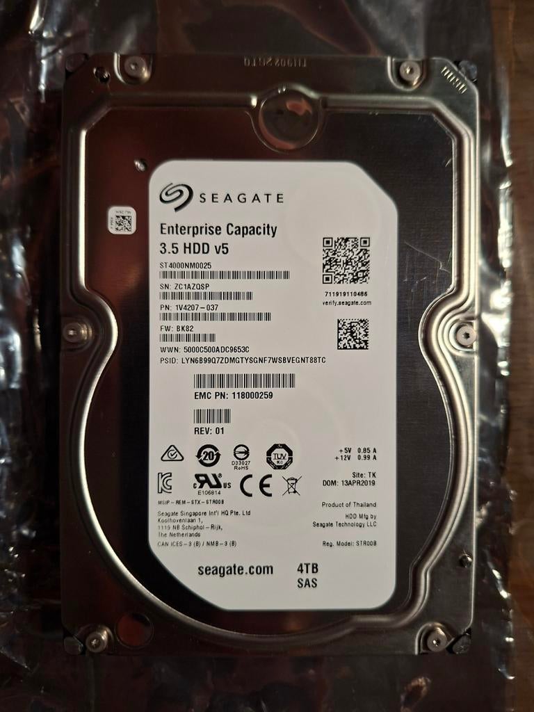 Seagate SAS HDD 3.5 4TB (paars), Computers en Software, Harde schijven, Intern, SAS, Server, HDD