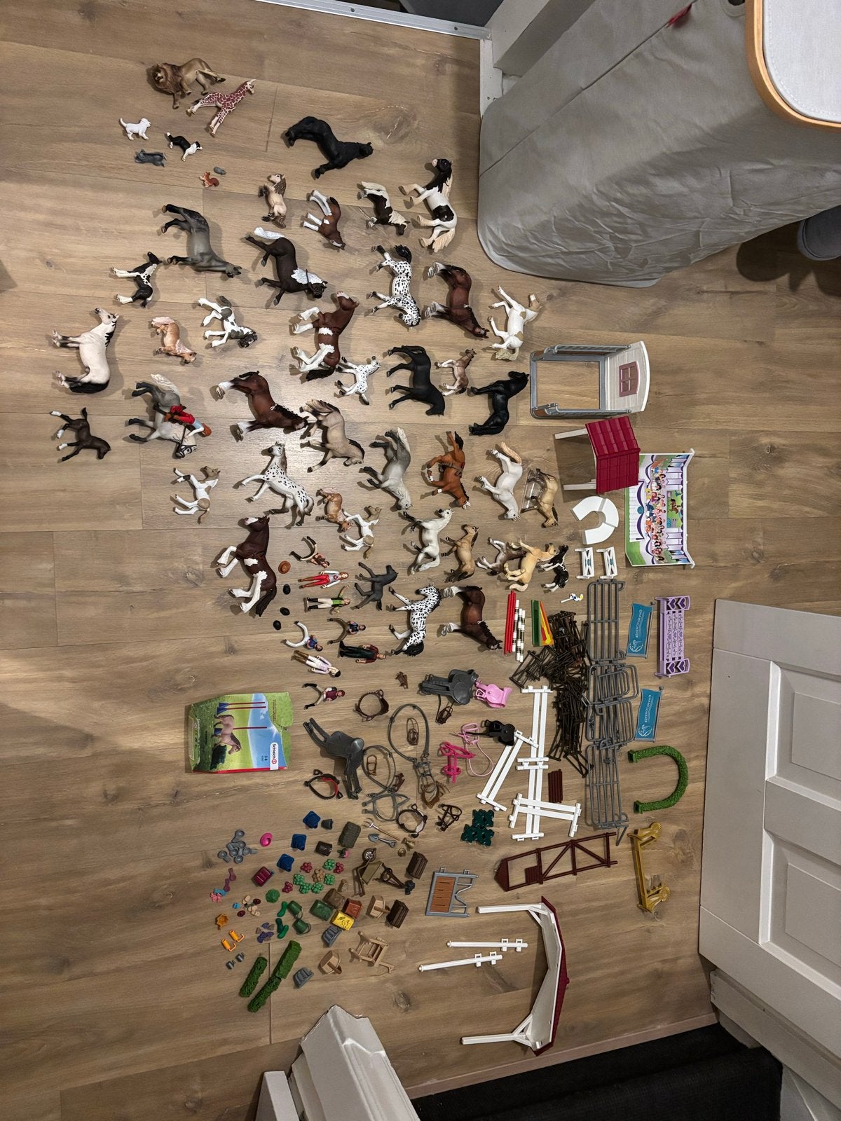 Grote Schleich Paardenset met veel accessoires, Kinderen en Baby's, Ophalen of Verzenden, Zo goed als nieuw, Jongen of Meisje