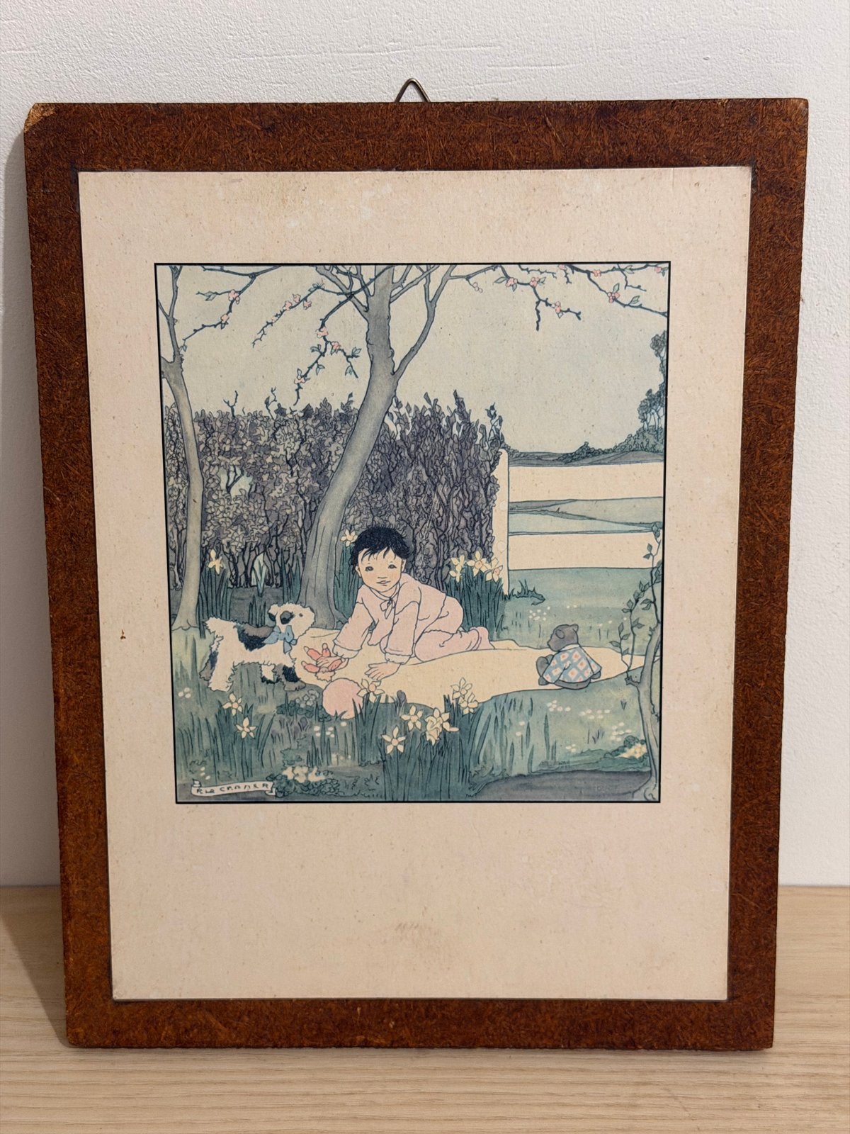 Vintage Prent Rie Cramer "April - Grasmaand" in lijst, Dagelijks leven, Overige technieken, Ophalen of Verzenden, Gesigneerd