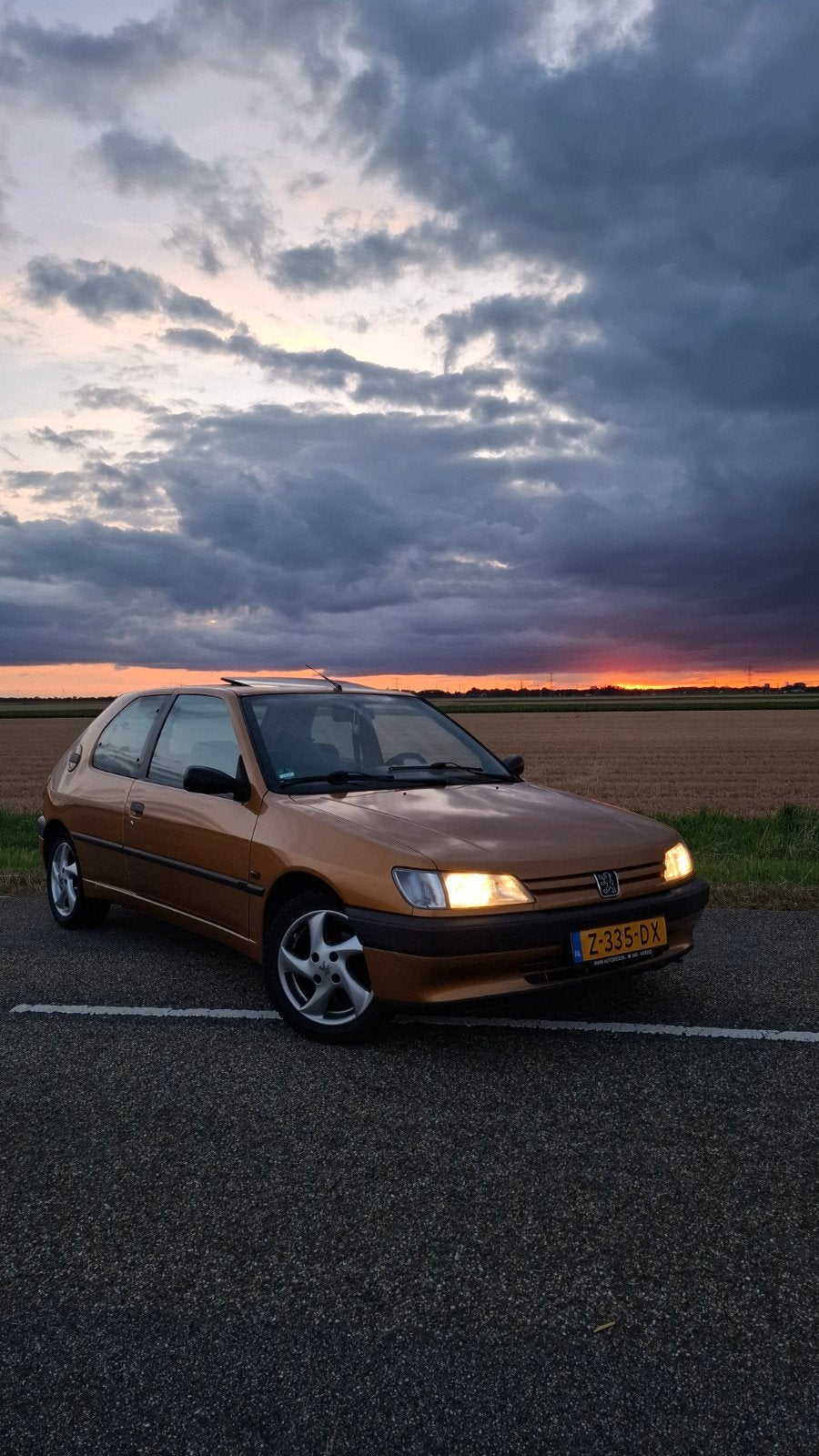 Peugeot 1996 Geel, Auto's, Voorwielaandrijving, Stof, 40 €/maand, 4 cilinders