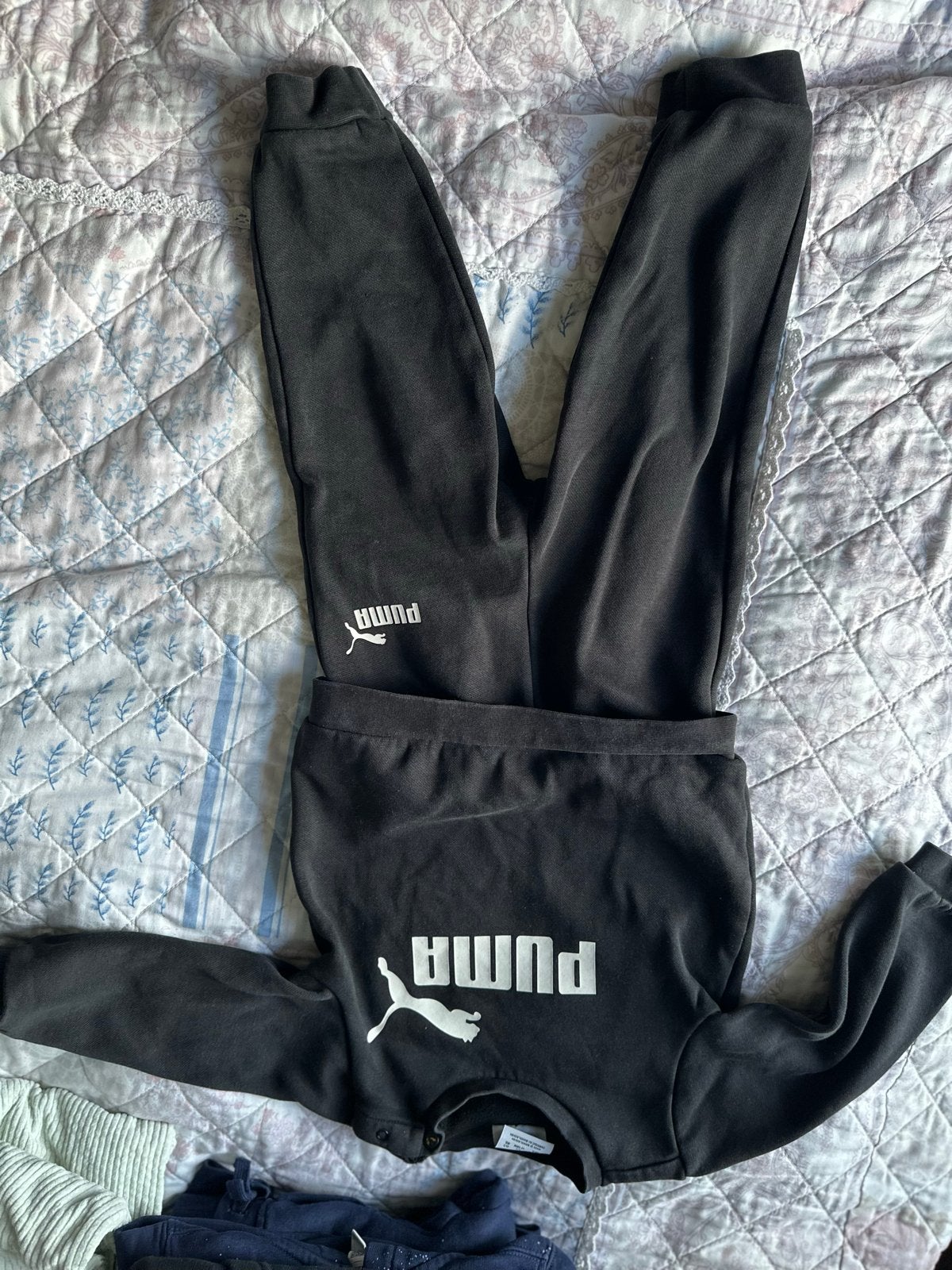 Puma zwart pakje maat 86, Kinderen en Baby's, Ophalen of Verzenden, Gebruikt, Jongetje of Meisje, Pakje