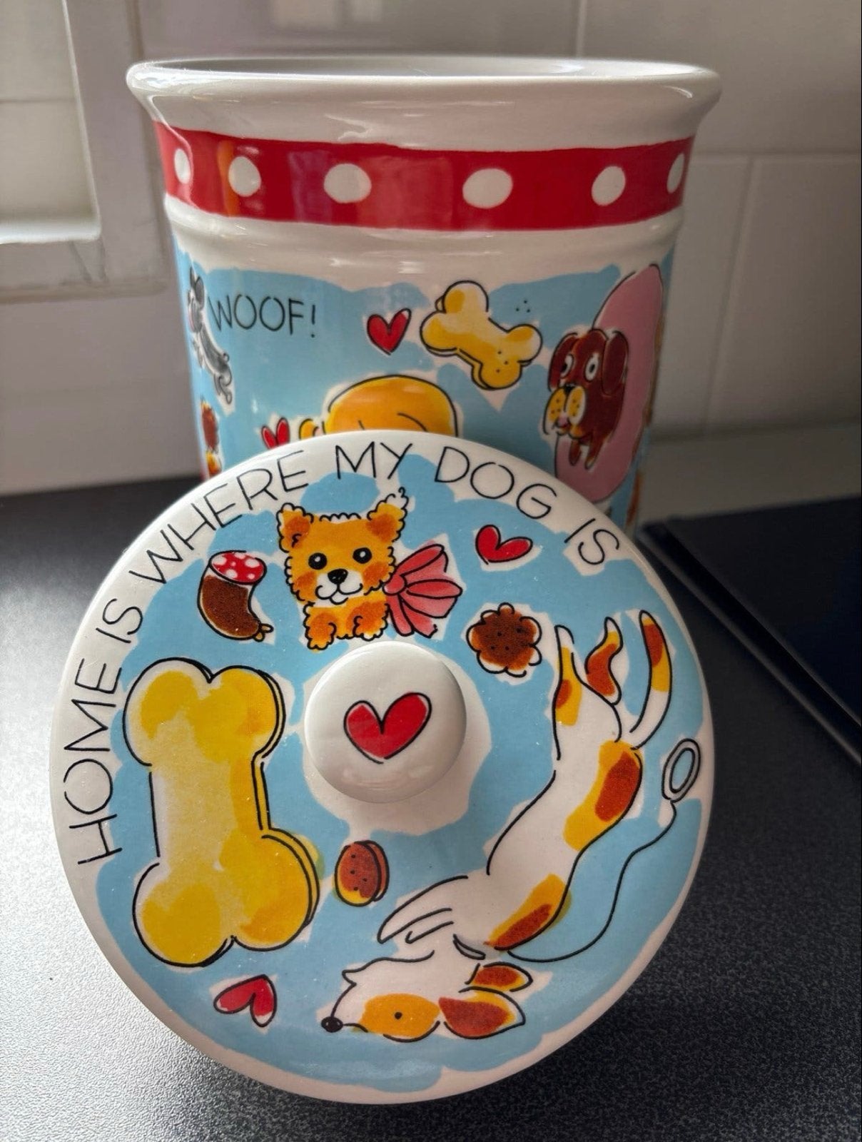 Hondenkoekjes voorraadpot (Blond), Ophalen