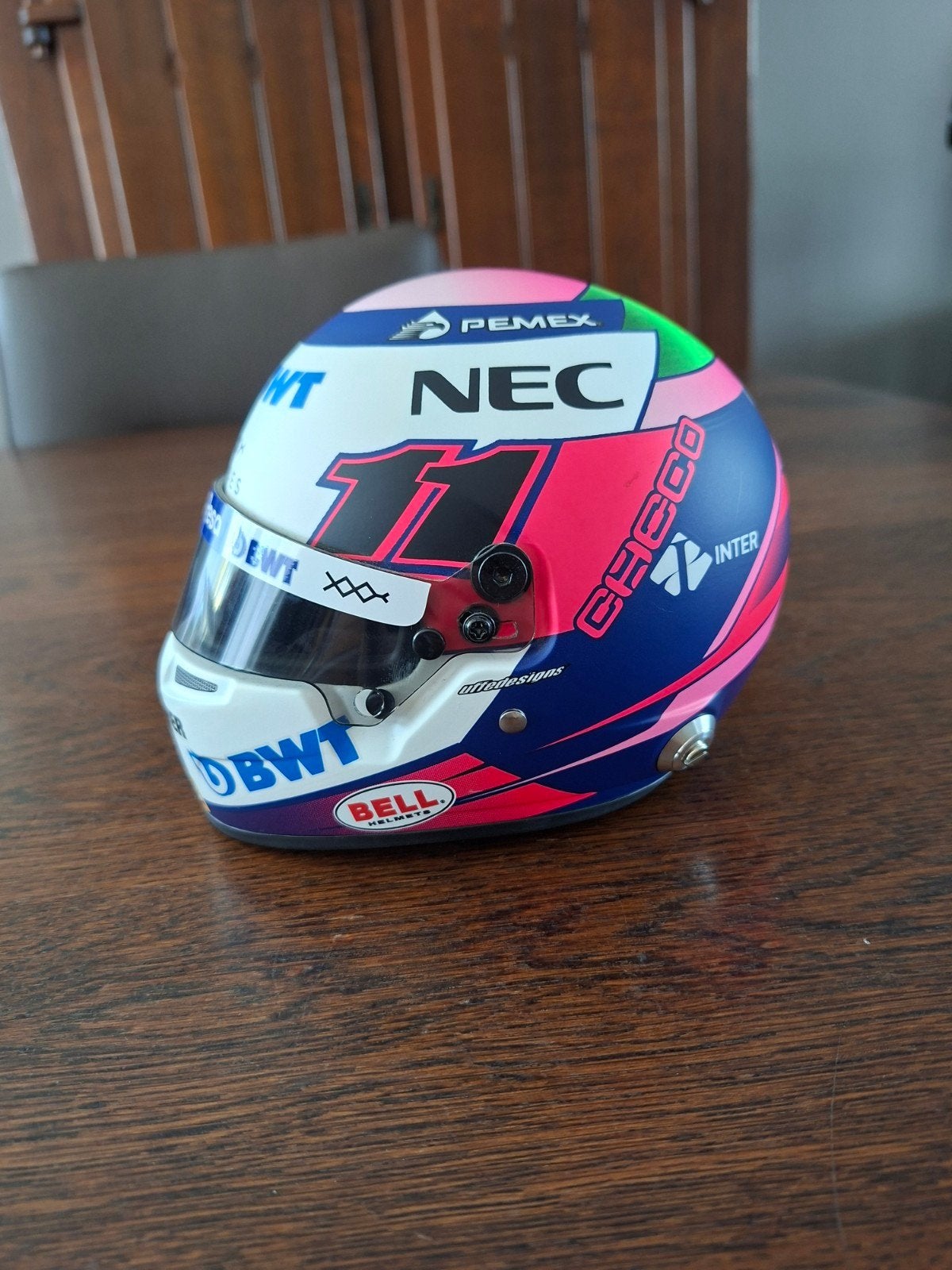 Miniatuur Formule 1 Helm Sergio Pérez, Verzamelen, Automerken, Motoren en Formule 1, Ophalen, Zo goed als nieuw