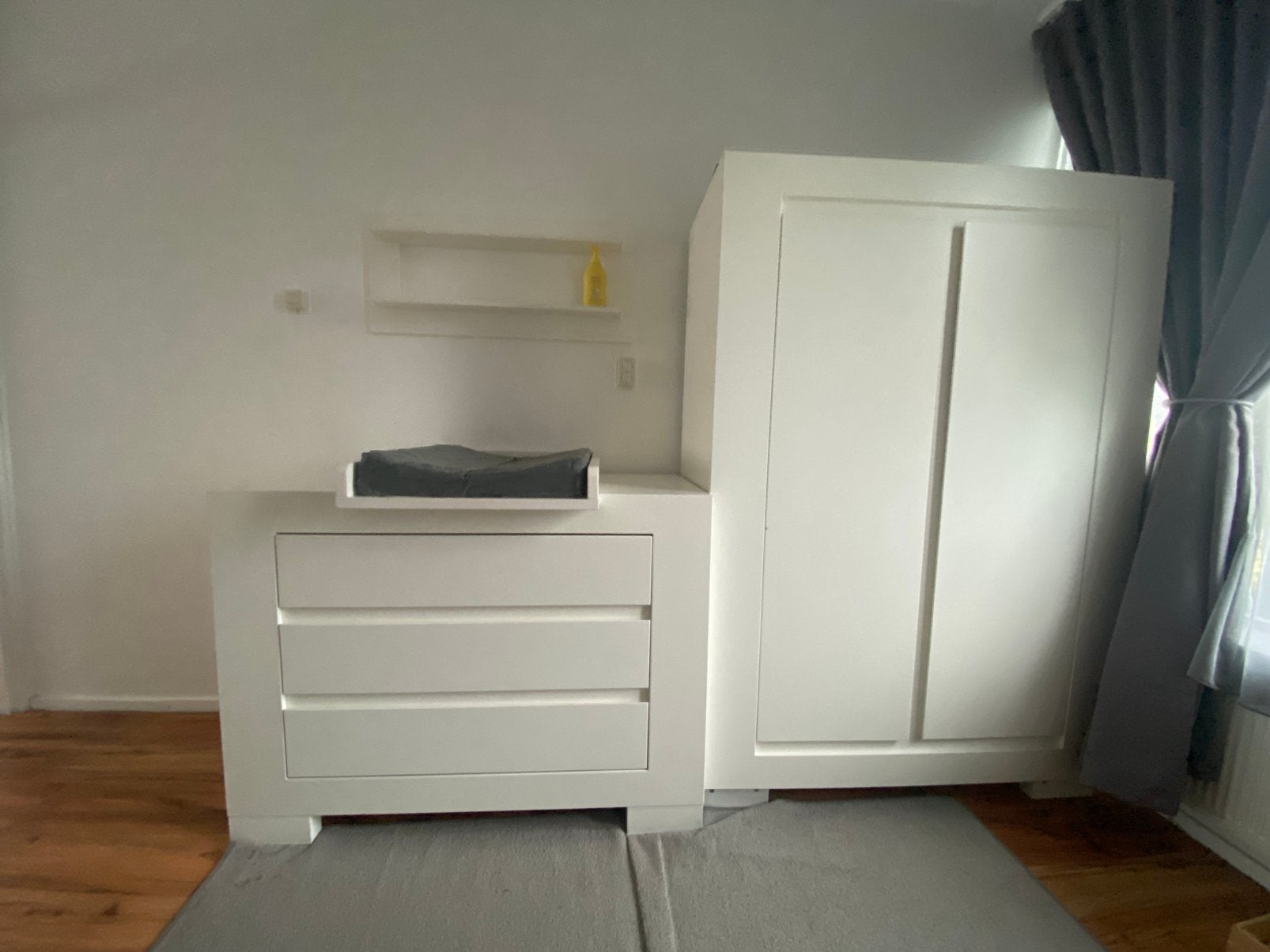 Te Koop: Complete Babykamer – Wegens Verhuizing, Ophalen of Verzenden, Zo goed als nieuw, Ledikant