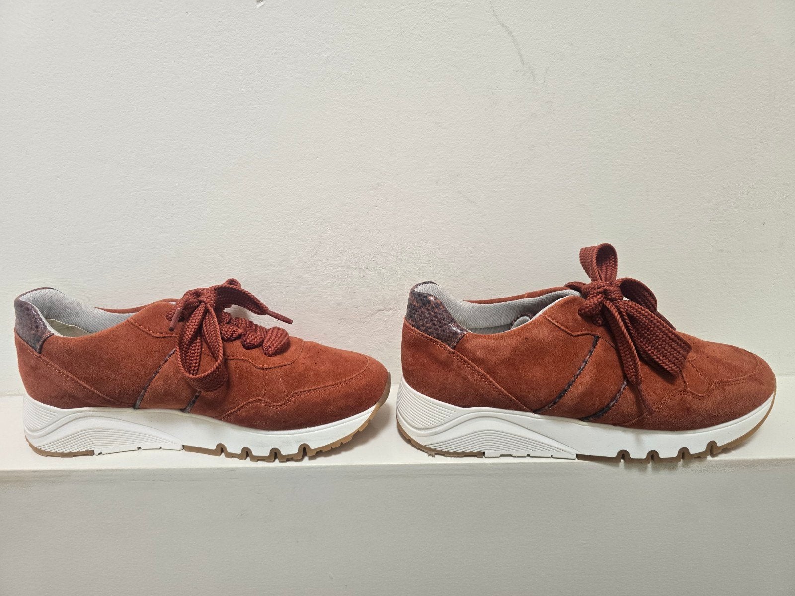 prachtige TAMARIS sneakers NIEUW maat 39, Ophalen of Verzenden, Nieuw, Meisje, Laarzen