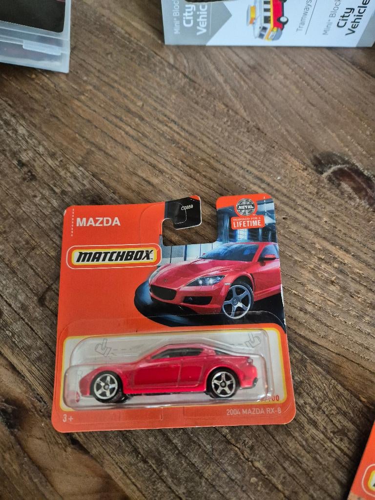 matchbox 2004 mazda rx-8 rood, Ophalen of Verzenden, Nieuw, Auto