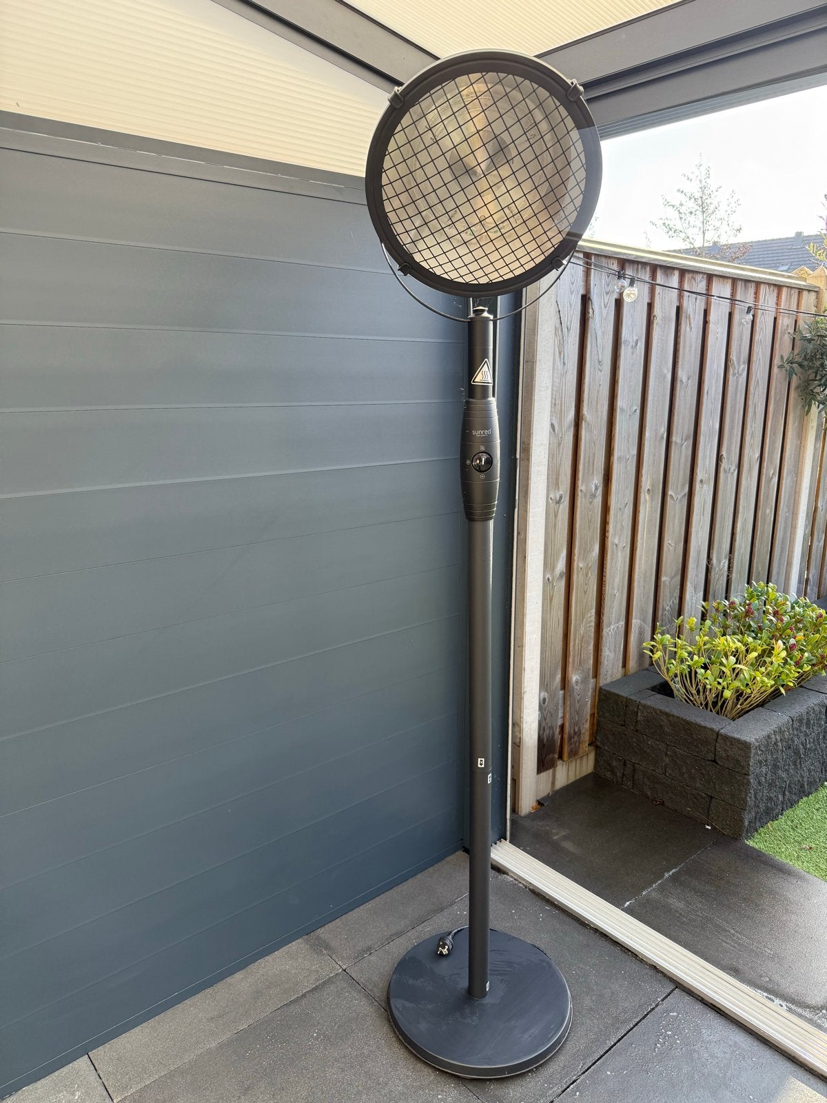 Sunred retro bright heater 2100 watt, Tuin en Terras, Ophalen of Verzenden, Zo goed als nieuw, Elektrisch, Vloer