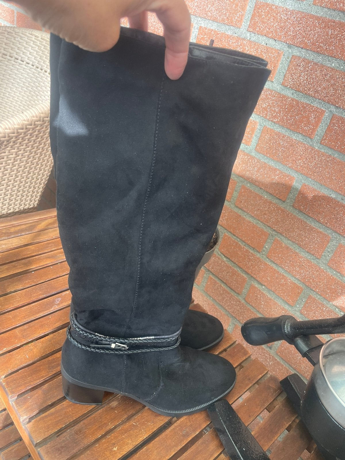 Dames larzen, Zwart, Ophalen of Verzenden, Sneakers of Gympen, Zo goed als nieuw