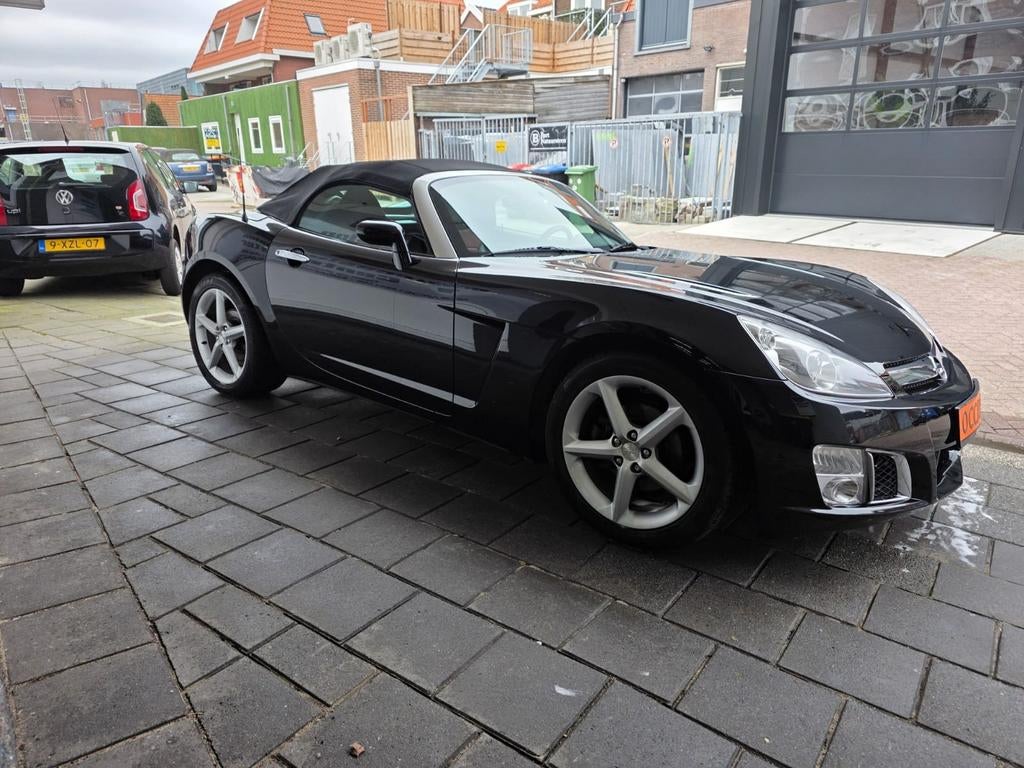 Opel GT 2.0 Turbo 2008 Zwart, Auto's, 1998 cc, Achterwielaandrijving, 264 pk, 4 cilinders