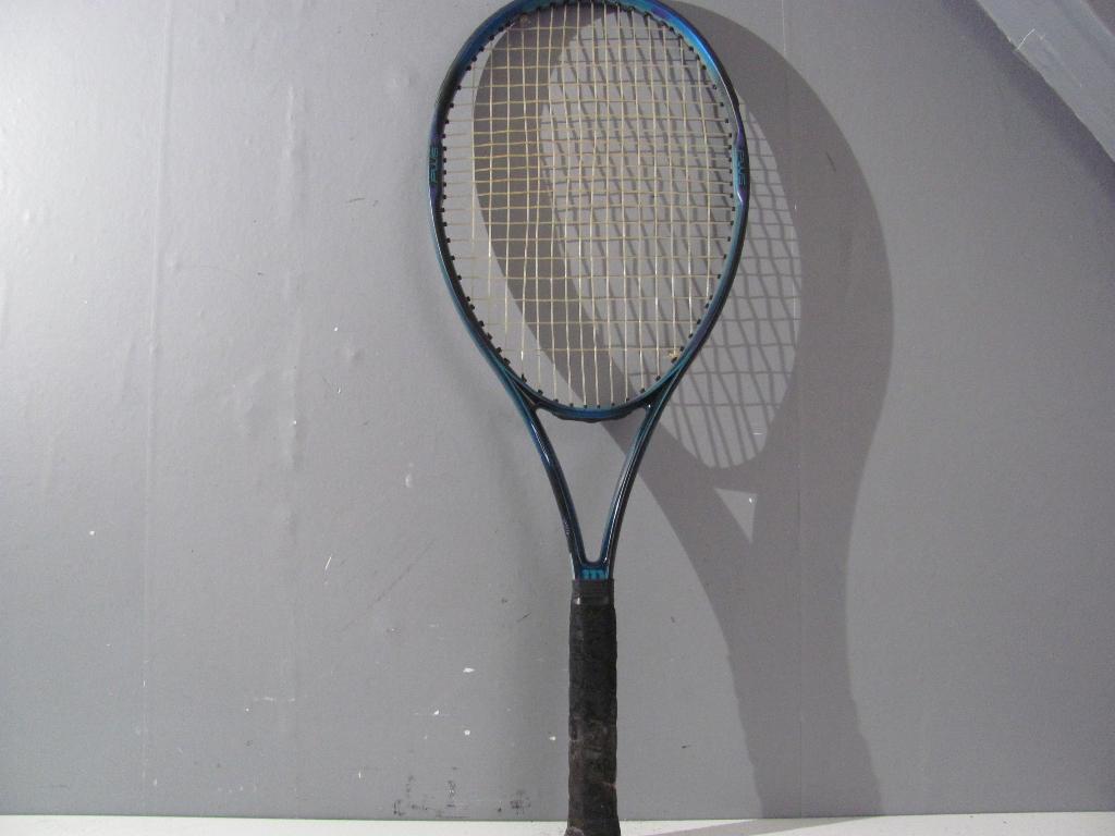 tennisracket van WILSON STING sps 311gr goede bespanning, Ophalen of Verzenden, Zo goed als nieuw, Wilson, Racket