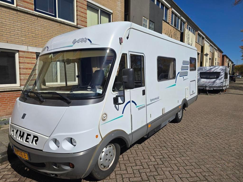 Hymer B644 camper - Klaar voor vakantie, complete uitrusting, Caravans en Kamperen, Integraal, Chemisch toilet, Ringverwarming