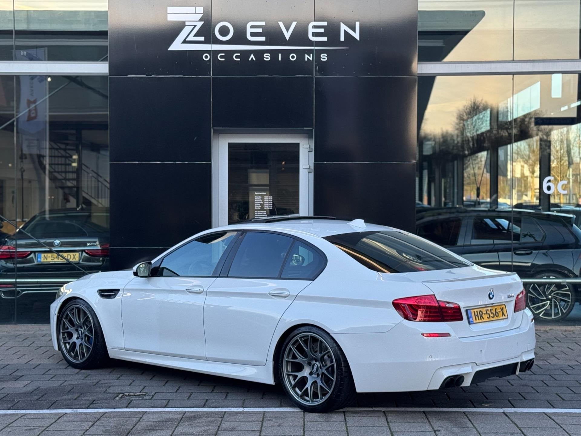 BMW 5-serie BMW M5 4.4 V8 560PK | MOTORPROBLEEM | HEAD-UP |, Automaat, Achterwielaandrijving, Gebruikt, 2000 kg