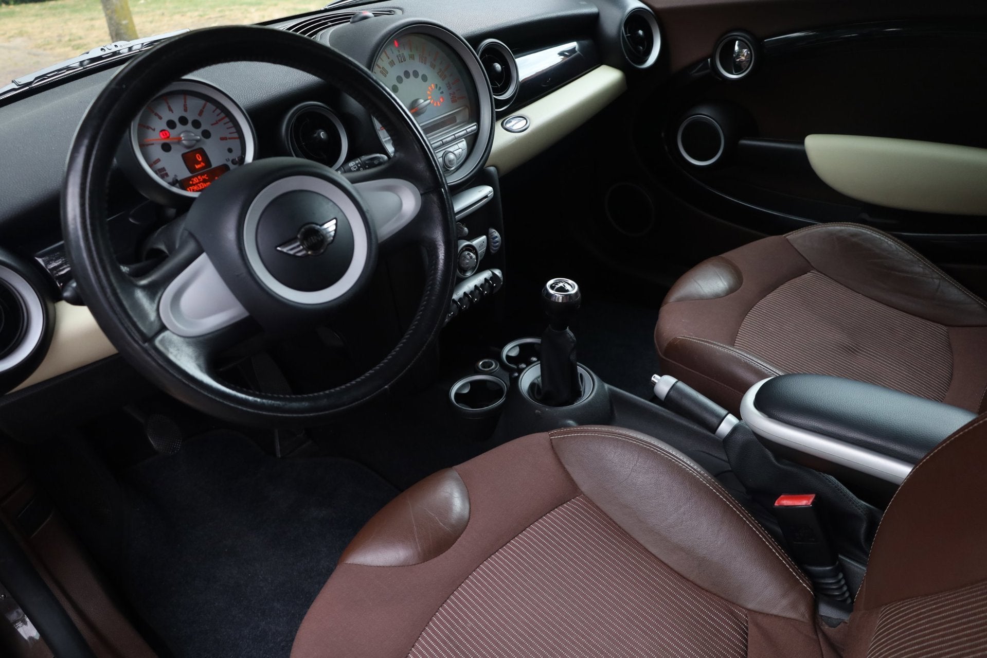 Mini Clubman 1.6 Cooper | Stoelverwarming | Airco | Elektris, Auto's, Voorwielaandrijving, Stof, Gebruikt, 4 cilinders