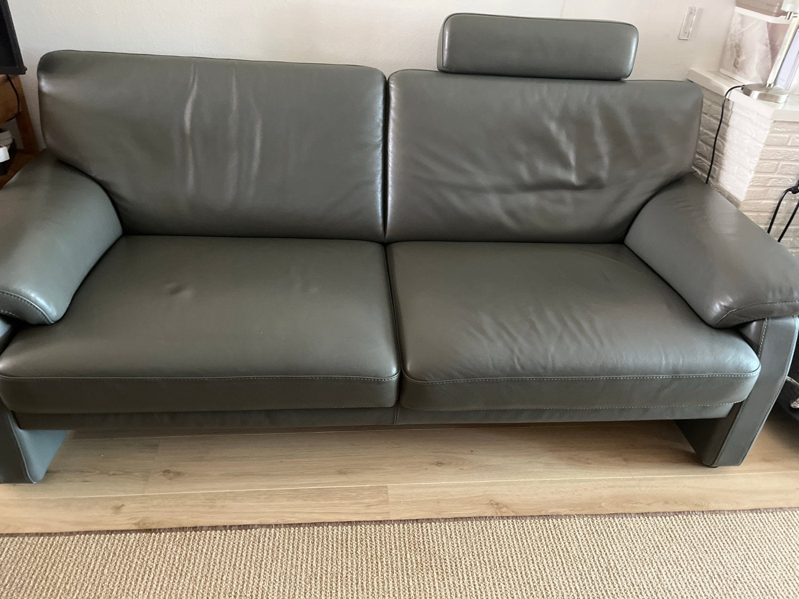 leren bankstel 2 en 2 1/2 zitsbank grijs ( senioren), Huis en Inrichting, Banken | Bankstellen, Ophalen, Gebruikt, 150 tot 200 cm