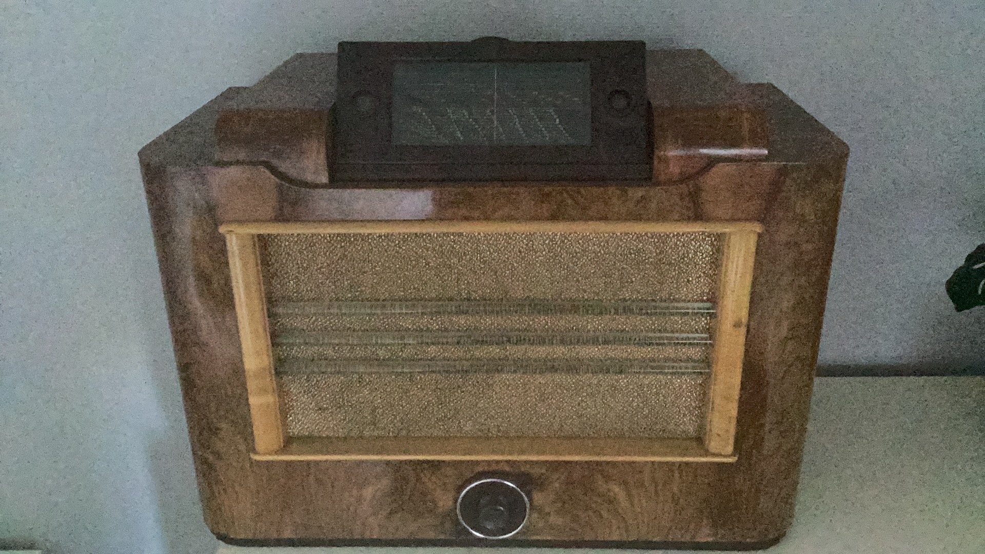 Hierbij bied ik te koop aan philips art deco radio., Antiek en Kunst, Ophalen