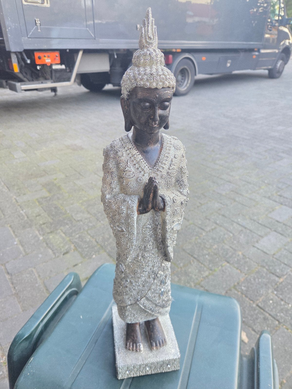 Boeddha beeld - Zilverkleurig met reliëf - 40 cm hoog, Met reliëf, Gebruikt, Ophalen of Verzenden, Zilver