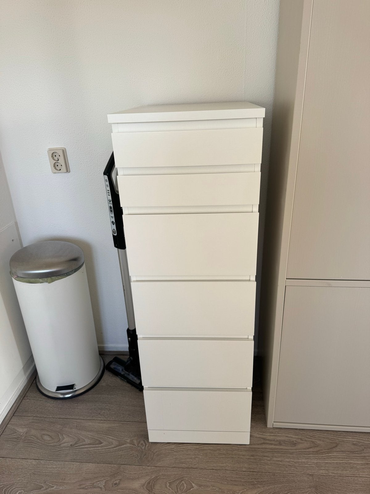 IKEA malm ladekast met spiegel, Huis en Inrichting, Ophalen, Minder dan 50 cm, Gebruikt, 5 laden of meer