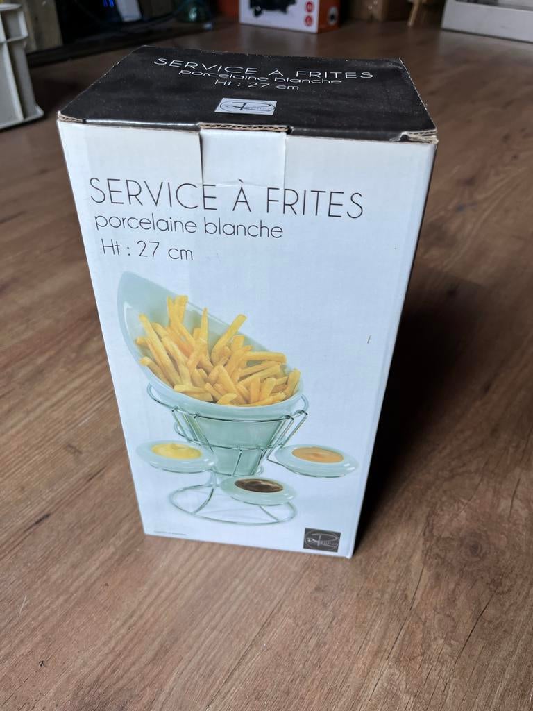Friet serveerset met 4 sausbakjes - nieuw in doos, Overige typen, Nieuw, Ophalen of Verzenden, Steen/keramiek