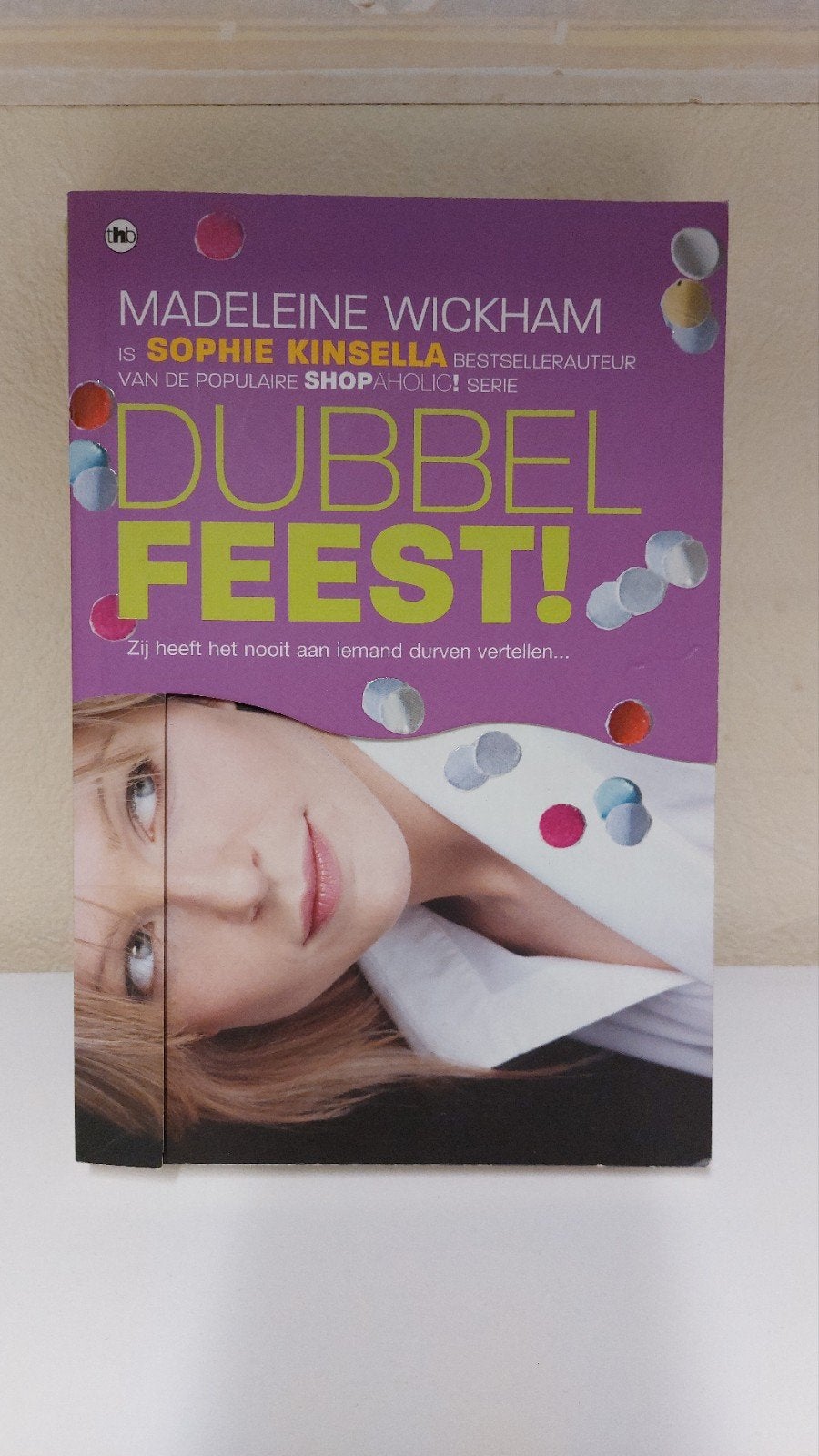 Dubbel Feest! - Madeleine Wickham (Sophie Kinsella), Ophalen of Verzenden, Zo goed als nieuw, Madeleine wickham