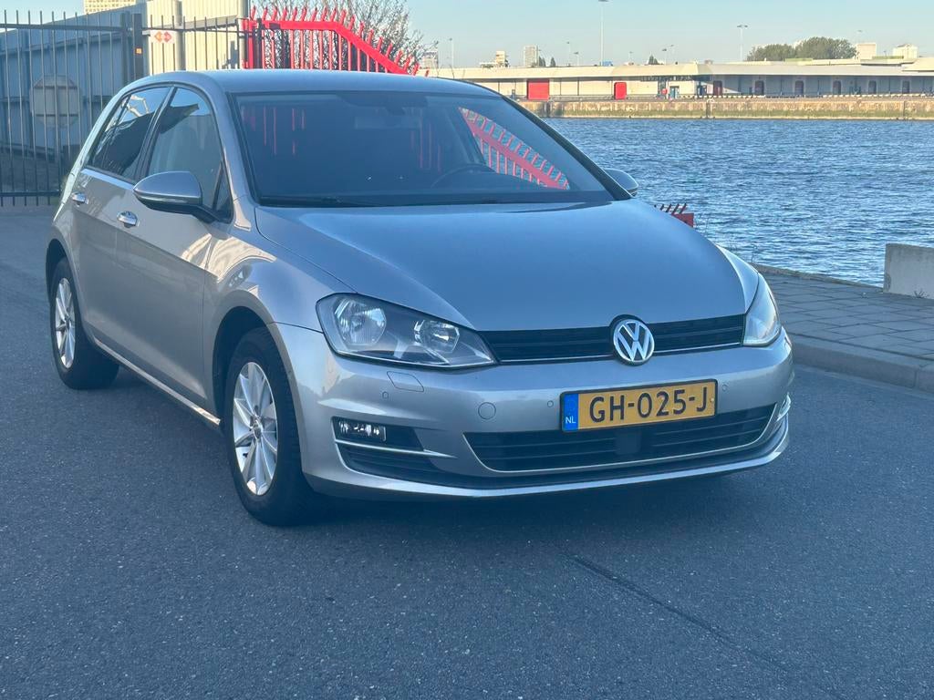 Volkswagen Golf 1.2 TSI 105 PK DSG AUT NAVI ECC PDC ACC, Stof, 4 cilinders, 620 kg, Bedrijf