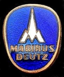 Magirus Deutz speld- klein ovaal, Verzamelen, Verzenden, Zo goed als nieuw, Transport, Speldje of Pin