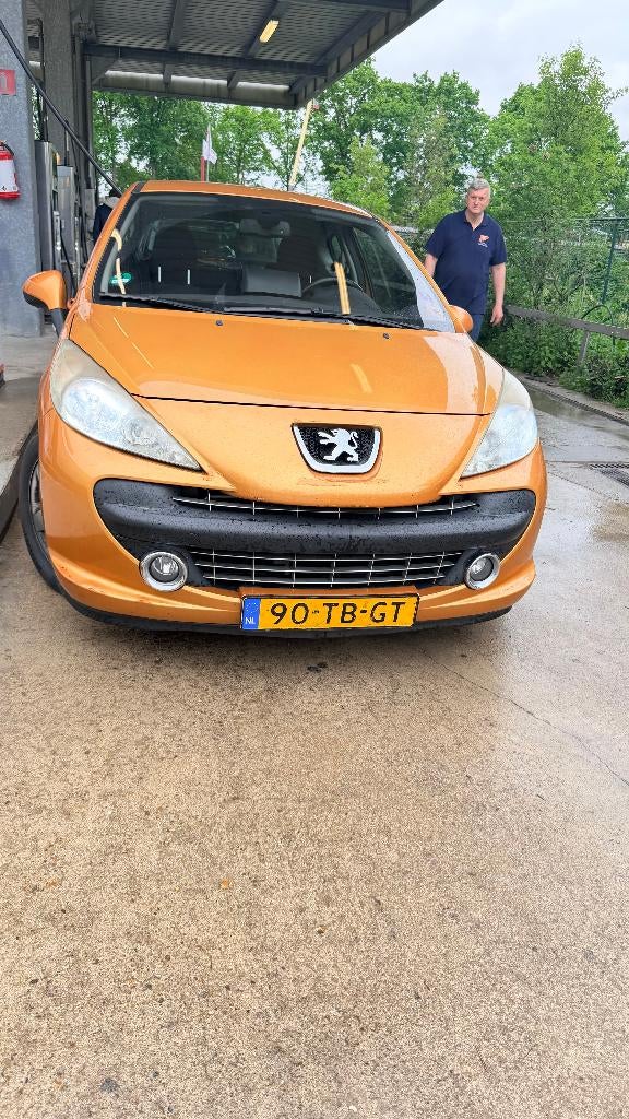 Peugeot 207 met Apple CarPlay | Airco | LED | APK tot 2027!, Auto's, Voorwielaandrijving, Stof, Zwart, 49 €/maand