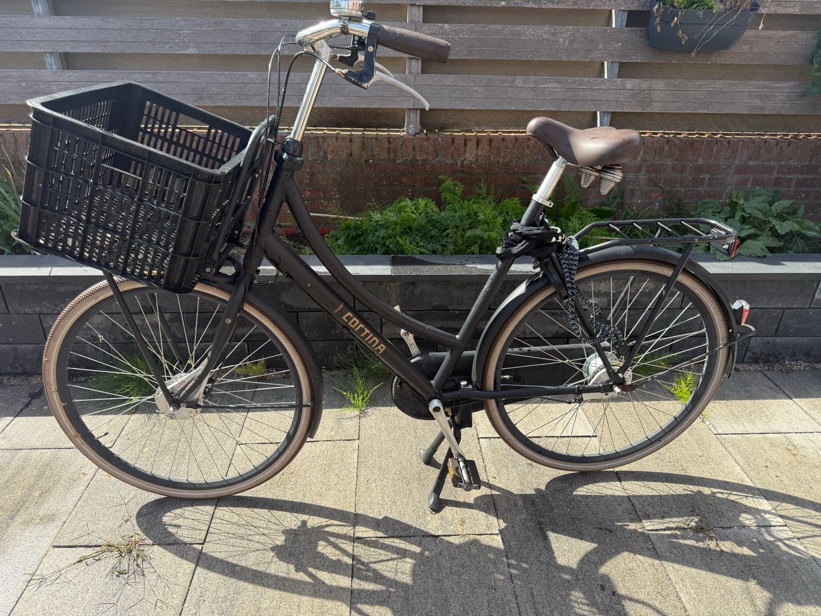 Cortina fiets met voordrager en mand, Gebruikt, Velgrem, Versnellingen, 50 tot 53 cm