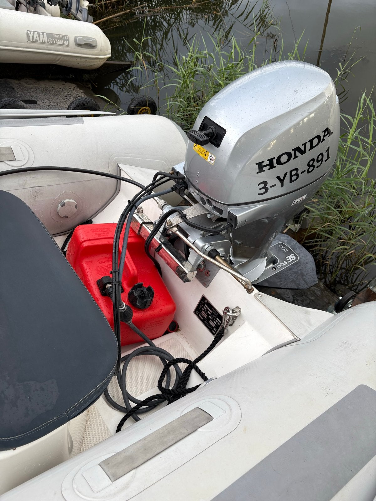 Foto 9 van Zodiac cadet 310 met stuurconsole