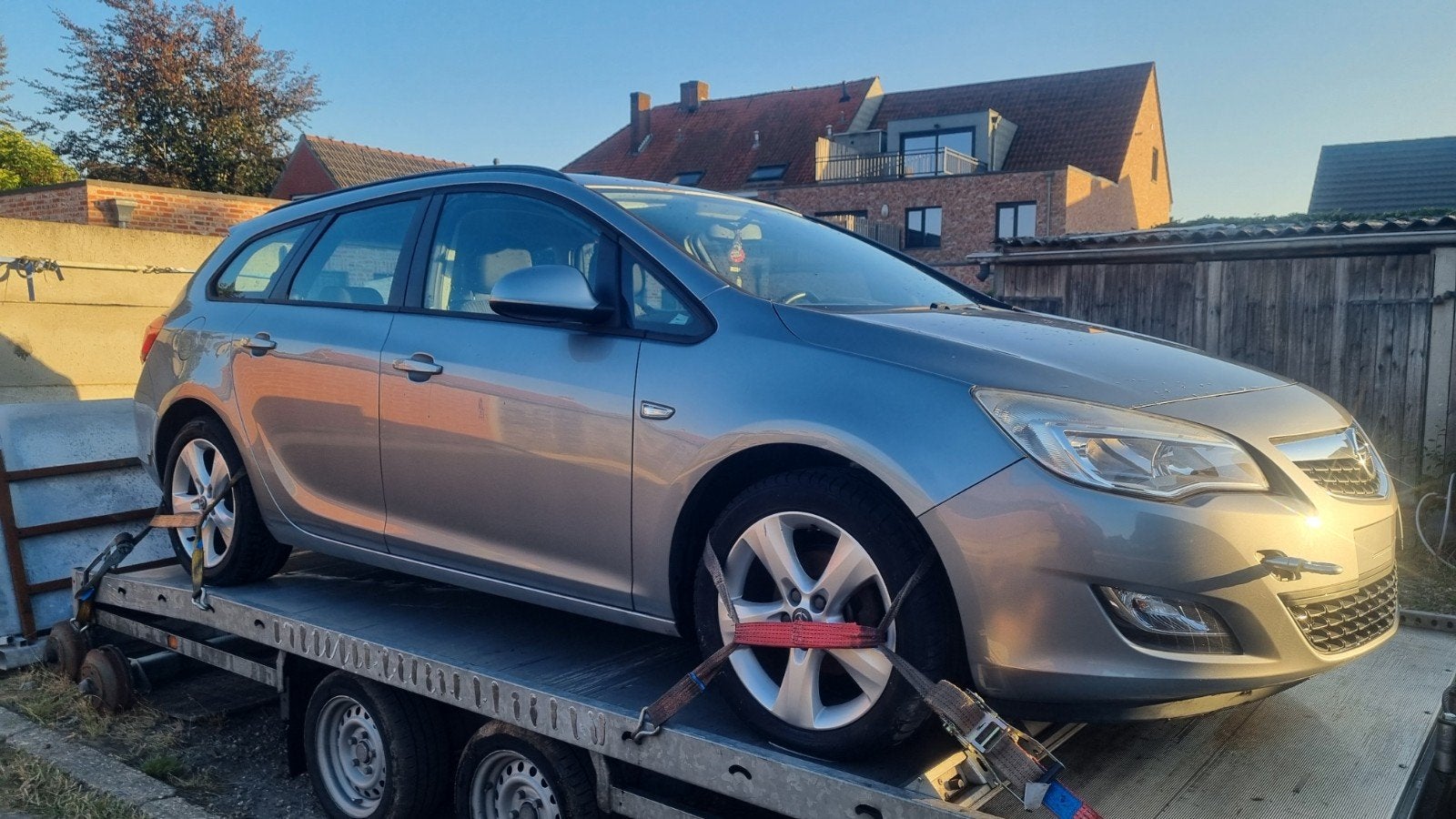 plaatwerk opel astra J 2012, Ophalen, Gebruikt, Opel, Motorkap