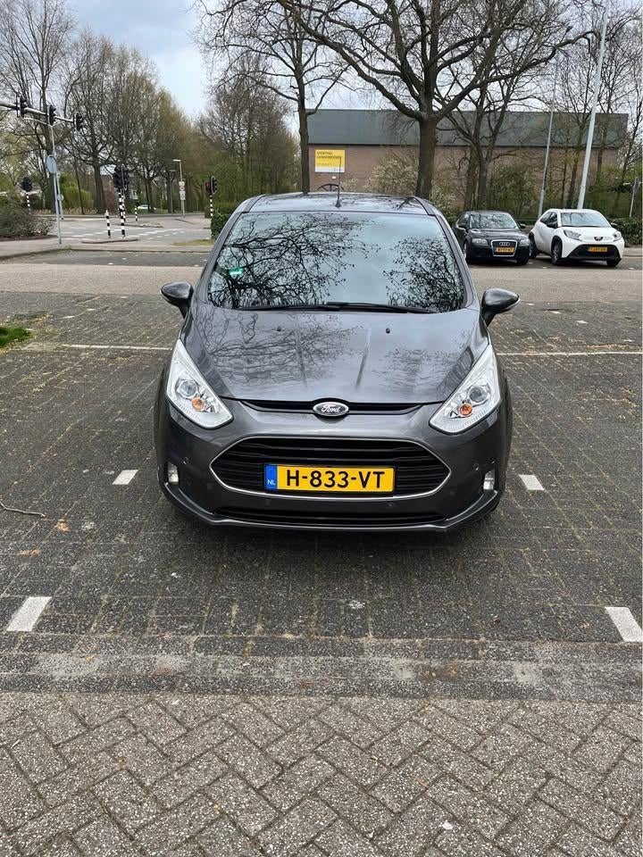 Ford B-Max 1.0 Ecoboost 74KW/100PK 2016 Grijs, Auto's, Ford, Voorwielaandrijving, 750 kg, 100 pk, Handgeschakeld