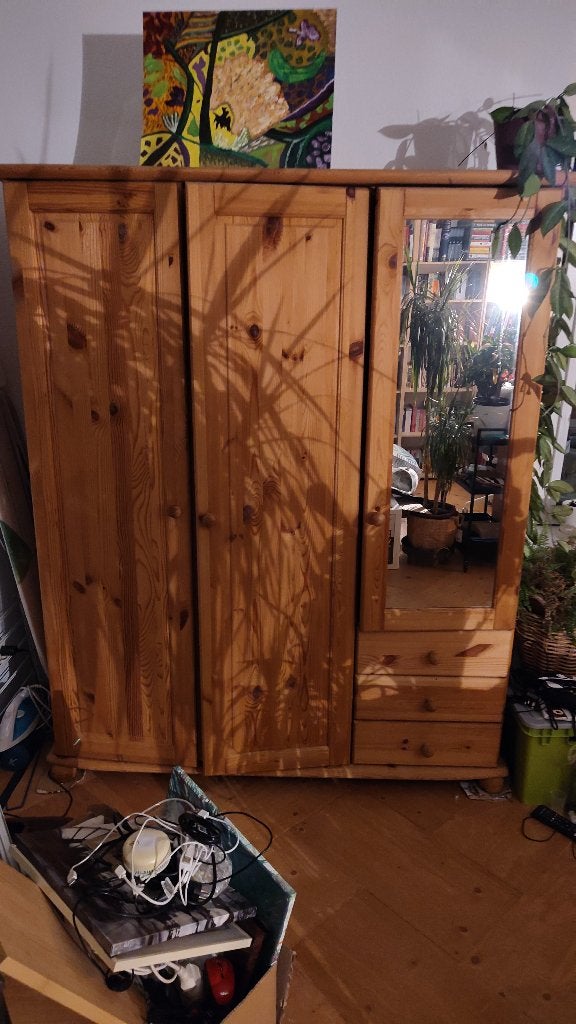 Linnenkast - gratis, Huis en Inrichting, Gebruikt, 100 tot 150 cm, 150 tot 200 cm, 50 tot 75 cm