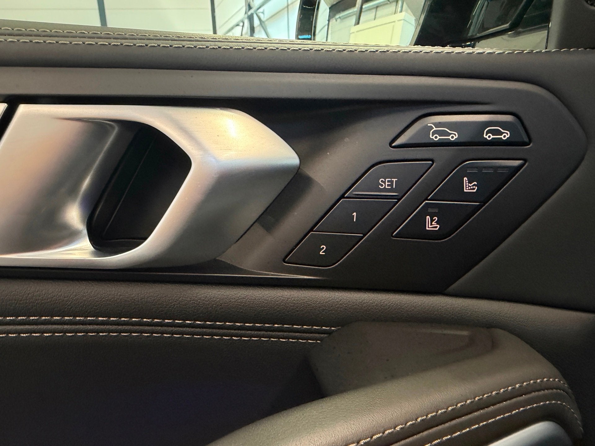 Foto 21 van BMW X6 XDrive40i|St.Koeling|Pano|Massage|Softclose|Skylounge