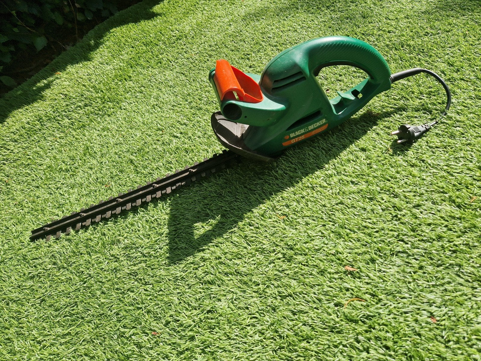 Black & Decker electrische heggenschaar, Ophalen, Gebruikt, Elektrisch
