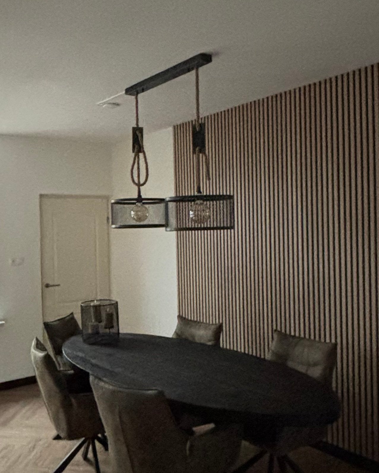 Industriële hanglamp met touw en metalen kappen, Huis en Inrichting, Ophalen, Zo goed als nieuw, Metaal, E27 (groot)