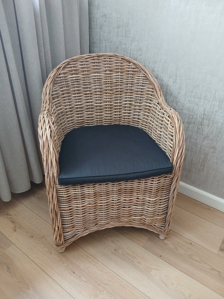 Leuke rotan stoel, Huis en Inrichting, Stoelen, Ophalen, Gebruikt, Bruin, Riet of Rotan