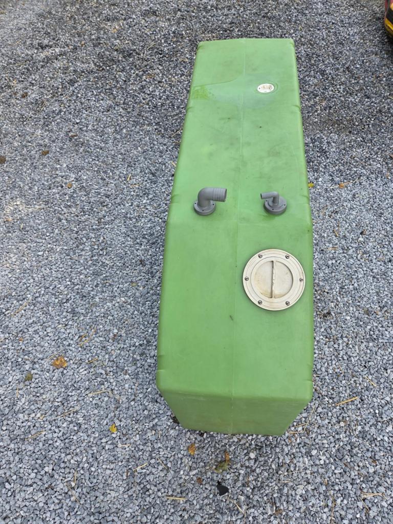 Grote groene kunststof watertank - 390 liter, Ophalen of Verzenden, Gebruikt, Kombuis en Sanitair