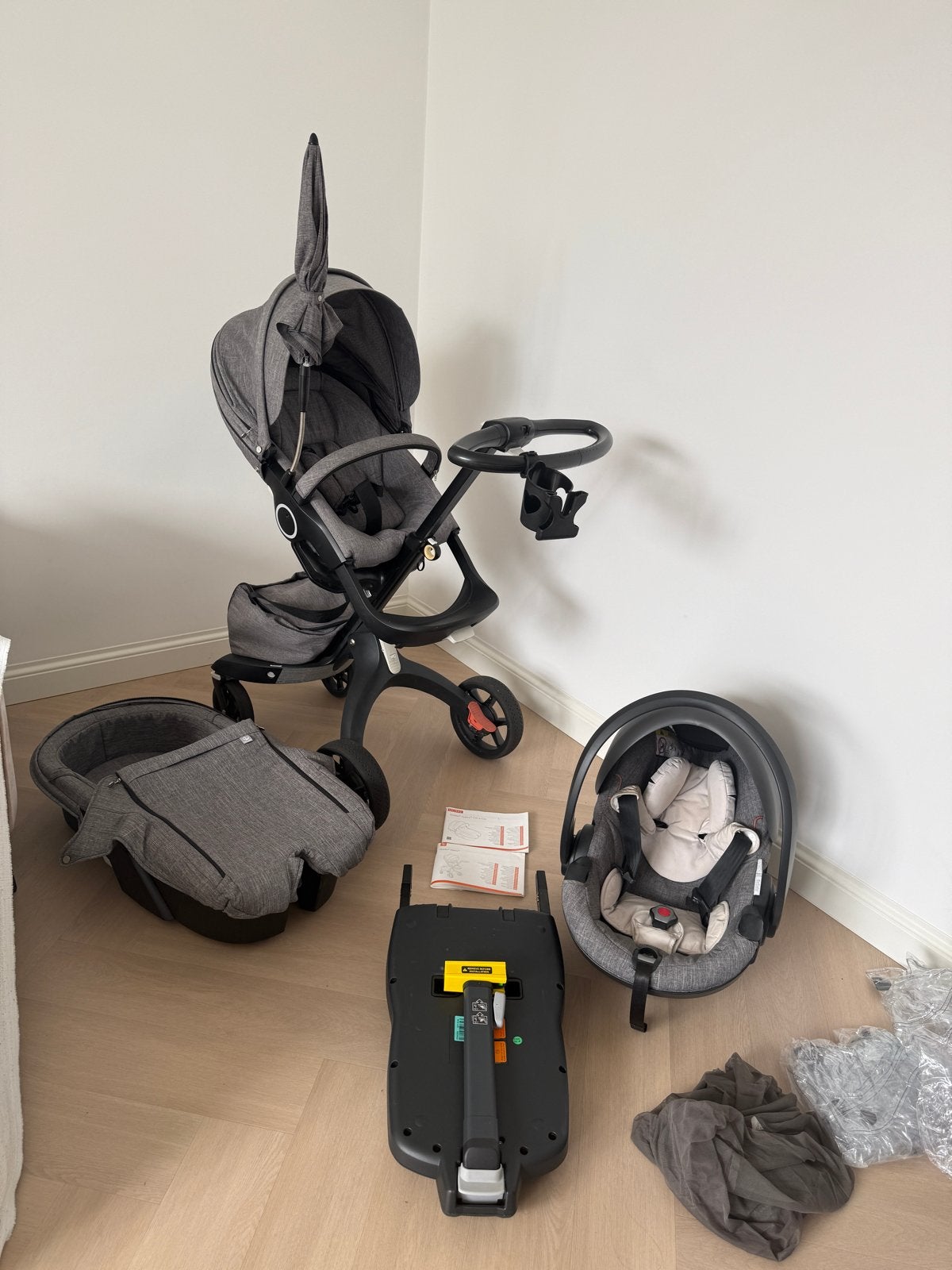 Stokke Xplory kinderwagen compleet incl. autostoel en isofix, Zo goed als nieuw, Combiwagen, Verstelbare duwstang, Ophalen