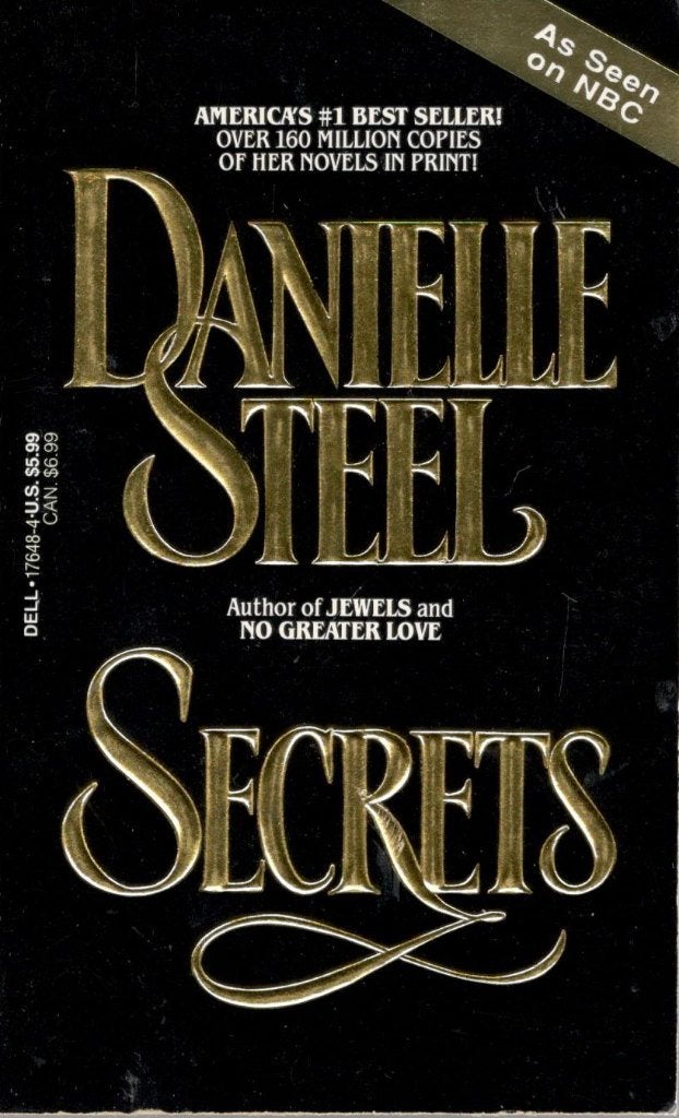 Danielle Steel - Secrets., Ophalen of Verzenden, Zo goed als nieuw