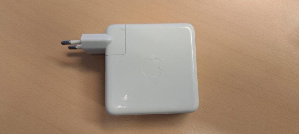 Apple 96 W USB-C Power Adapter, Ophalen of Verzenden, Zo goed als nieuw