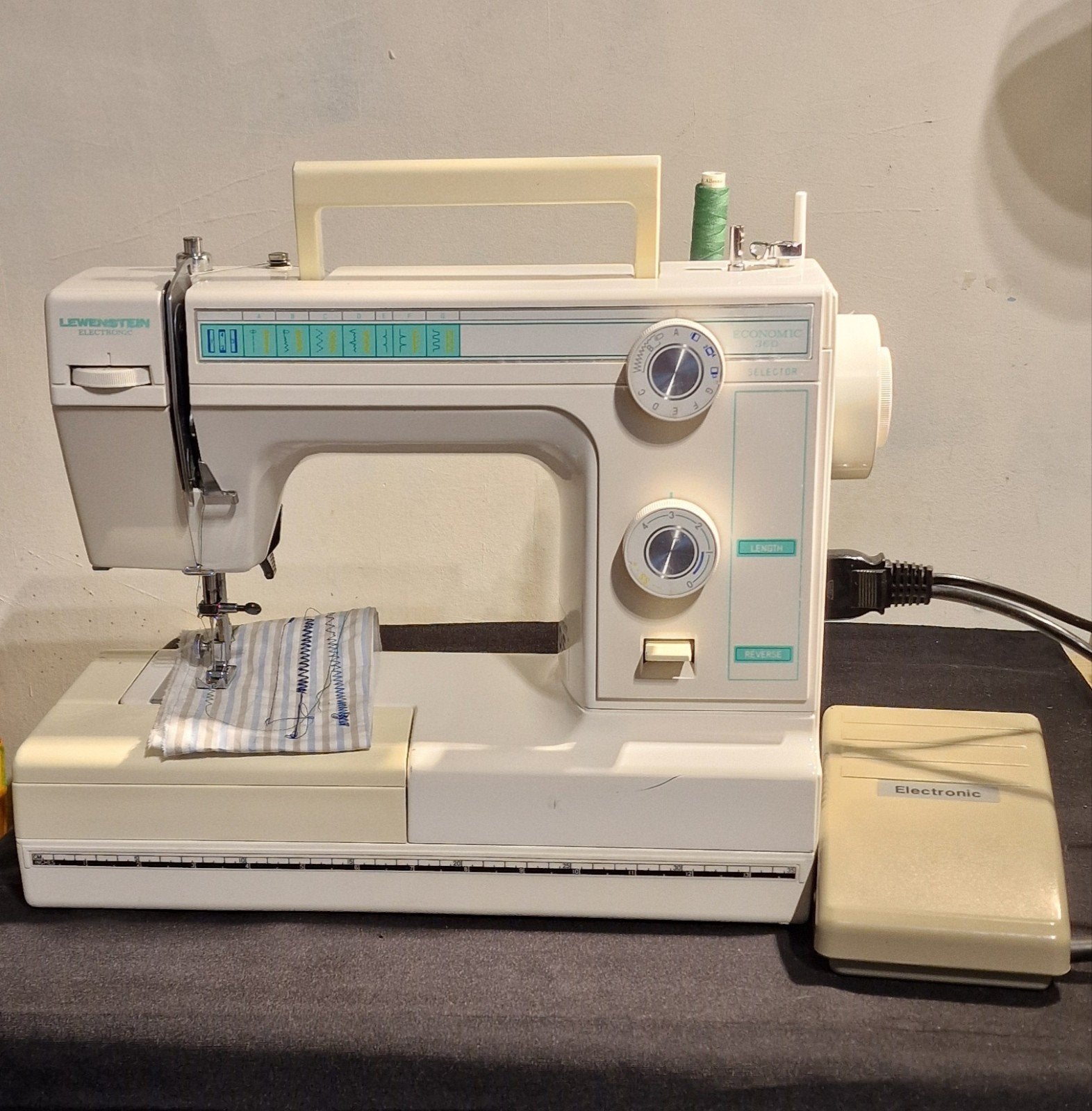 LEWENSTEIN economic 360, Ophalen, Zo goed als nieuw, Lockmachine