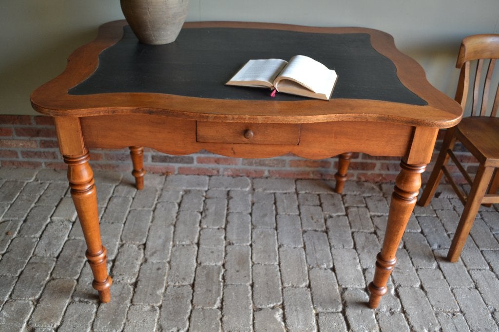 Antieke mahonie biedermeier schrijftafel, bureau, buro.