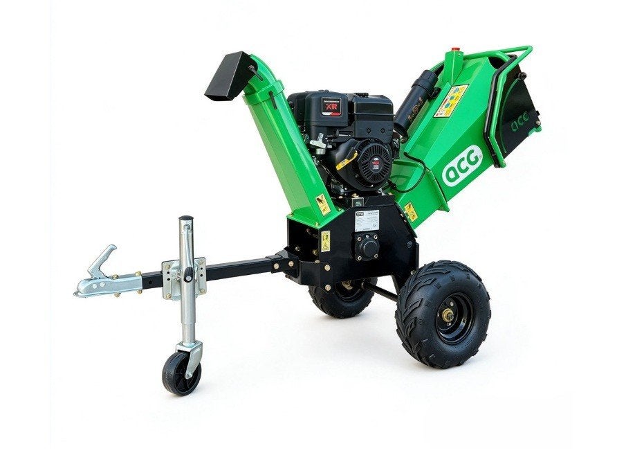 Nieuwe ACG takken hakselaar 15pk gebruiksklaar!