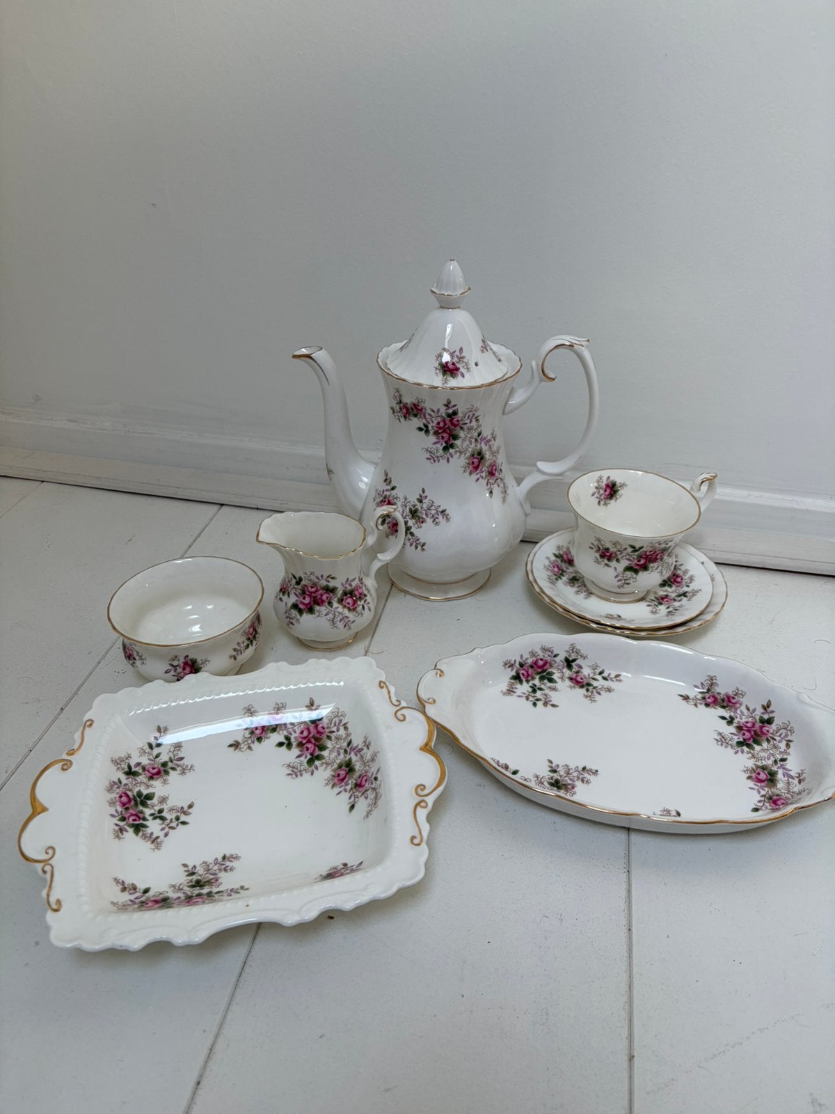 Servies Royal Albert lavender rose, Ophalen