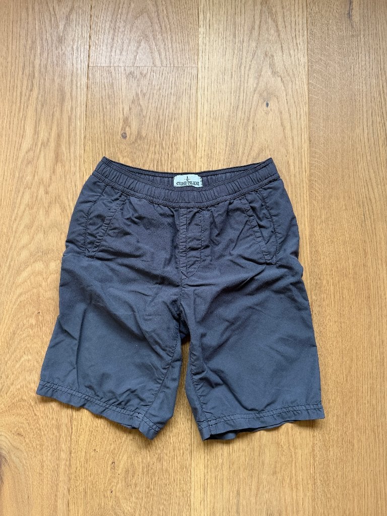 Zwembroek grijs maat 128 Stone Islan, Ophalen, Zo goed als nieuw, Jongen, Sport- of Zwemkleding