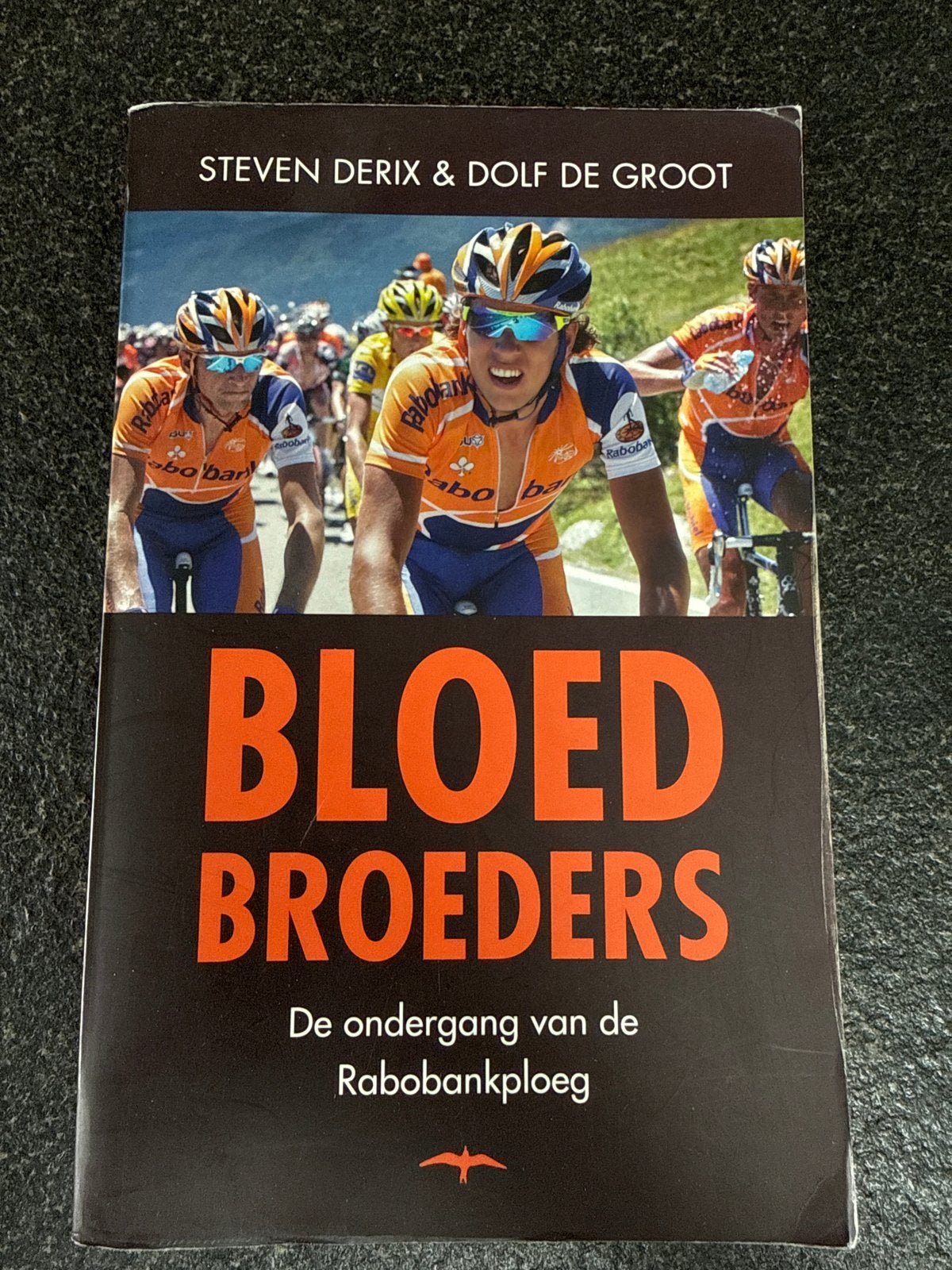 Steven Derix - Bloedbroeders, Boeken, Sportboeken, Steven Derix; Dolf de Groot, Lopen en Fietsen, Ophalen of Verzenden, Zo goed als nieuw