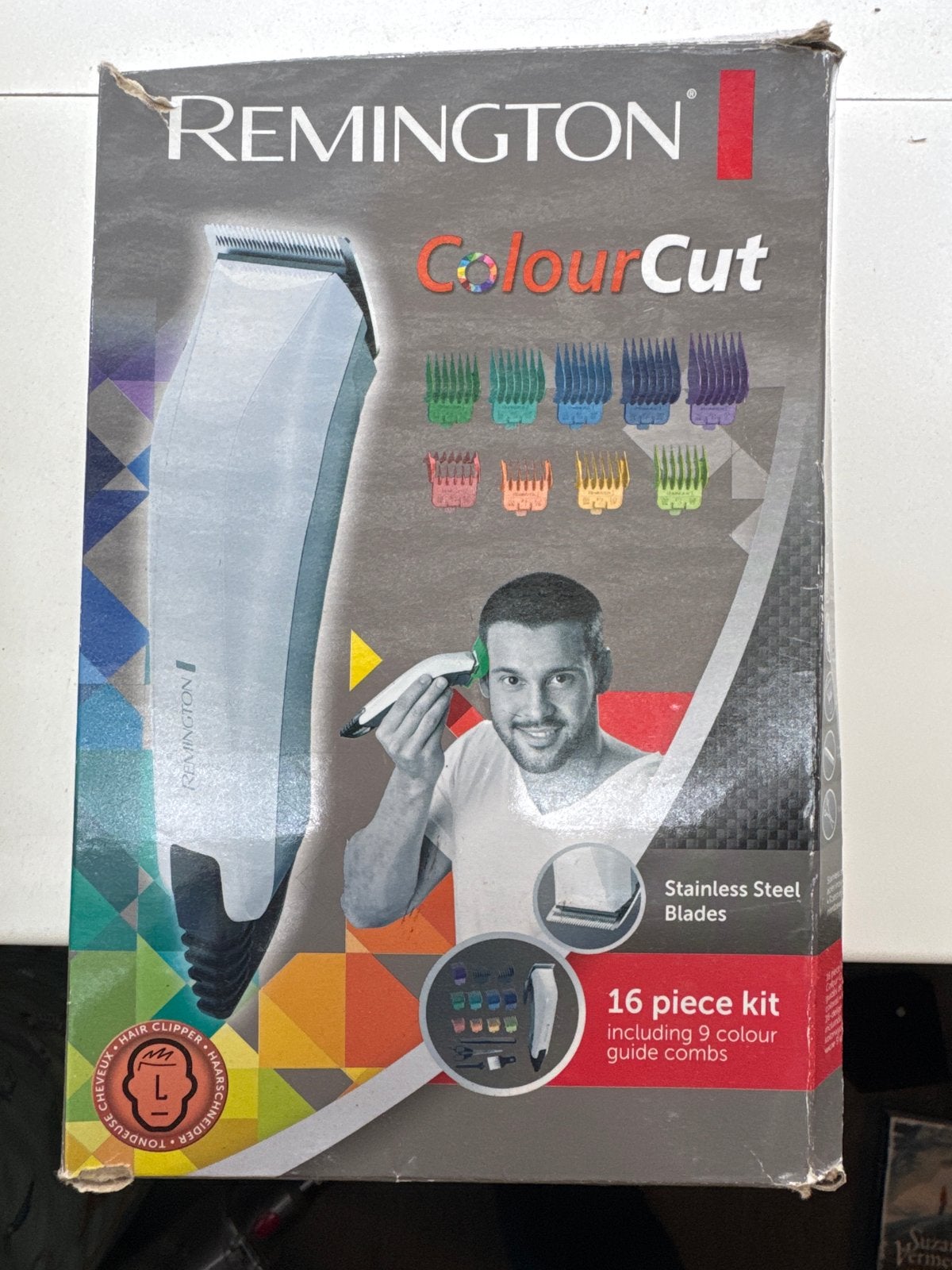 Remington ColourCut Tondeuse - 16-delige set, Ophalen, Zo goed als nieuw, Scheren en Epileren
